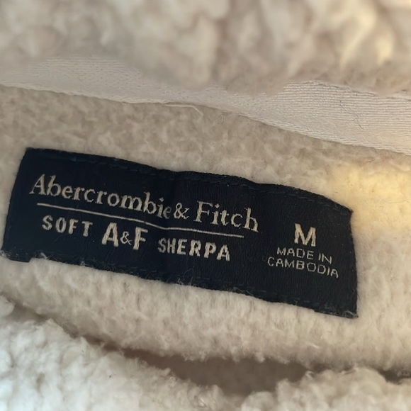Abercrombie & Fitch Soft A&F Sherpa - Picture 2 of 3